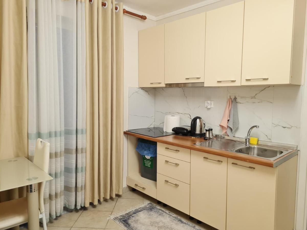 Downtown Boulevard Apartment With A Cute Balcony! Tiran Dış mekan fotoğraf
